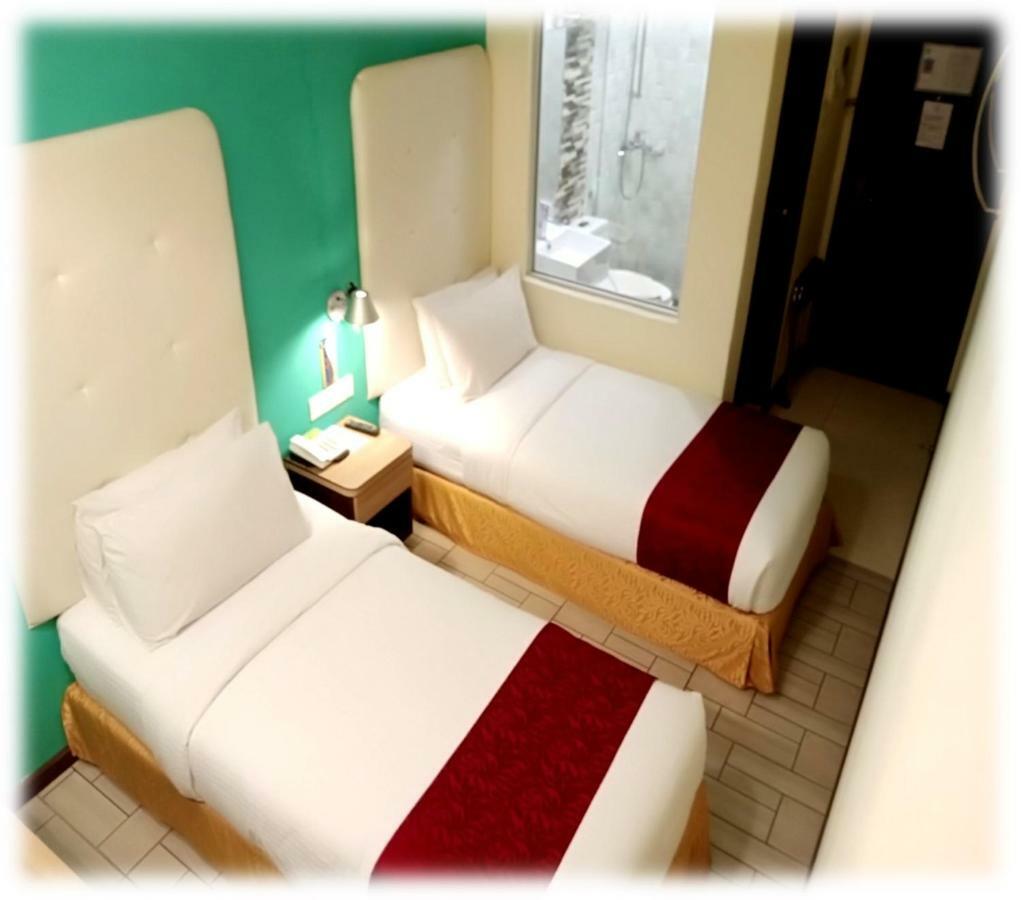 Lumut Suites מראה חיצוני תמונה