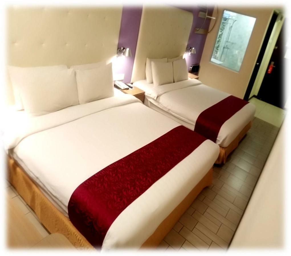 Lumut Suites מראה חיצוני תמונה
