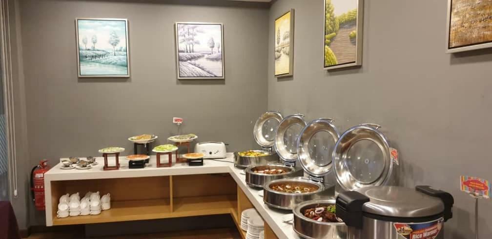 Lumut Suites מראה חיצוני תמונה