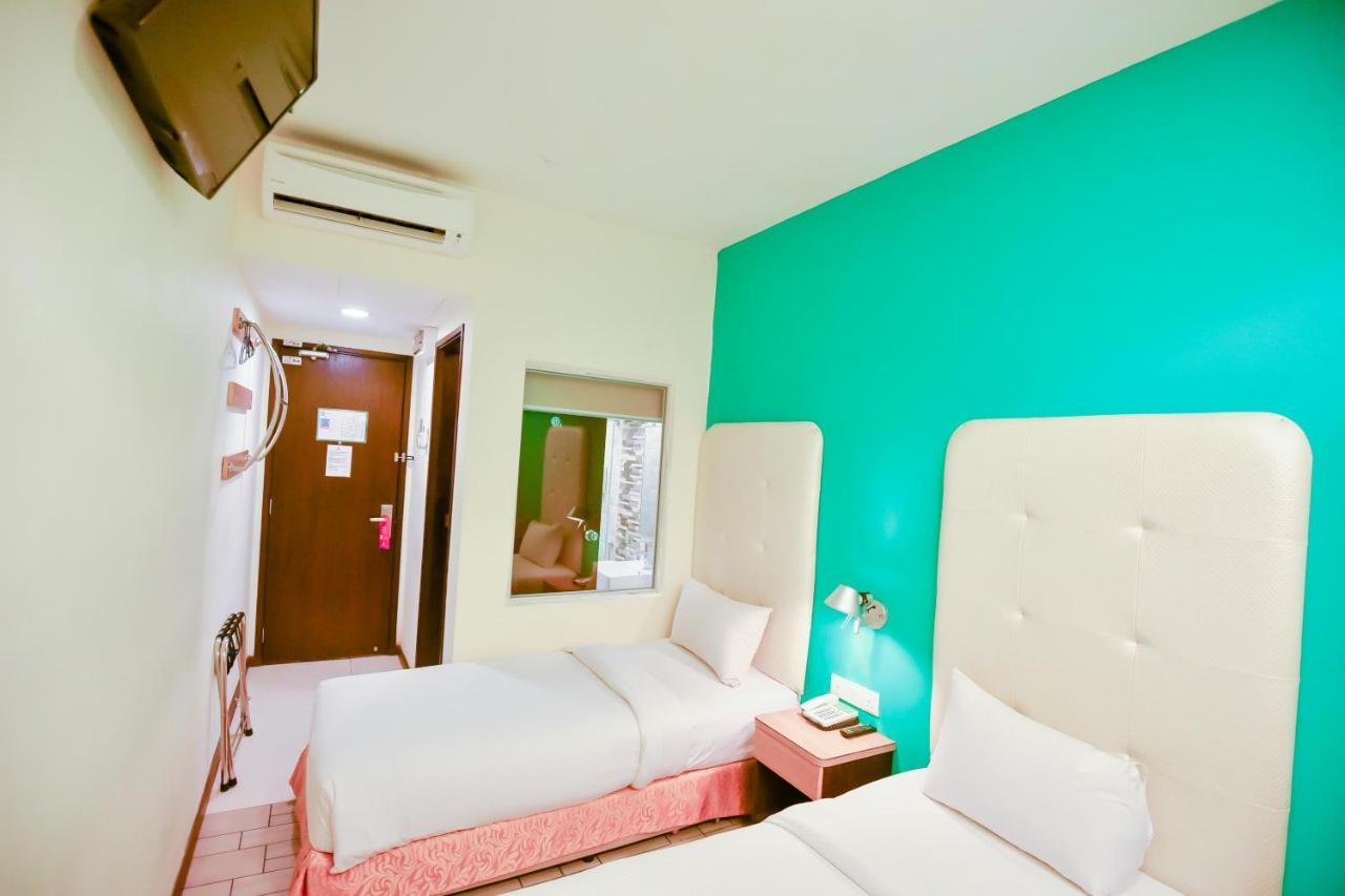 Lumut Suites מראה חיצוני תמונה