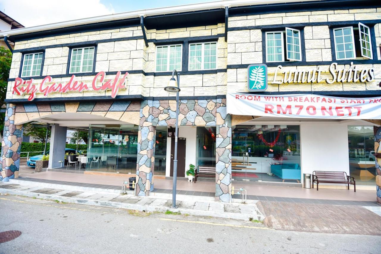 Lumut Suites מראה חיצוני תמונה