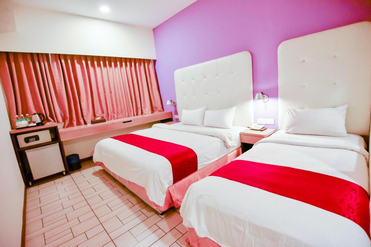 Lumut Suites מראה חיצוני תמונה