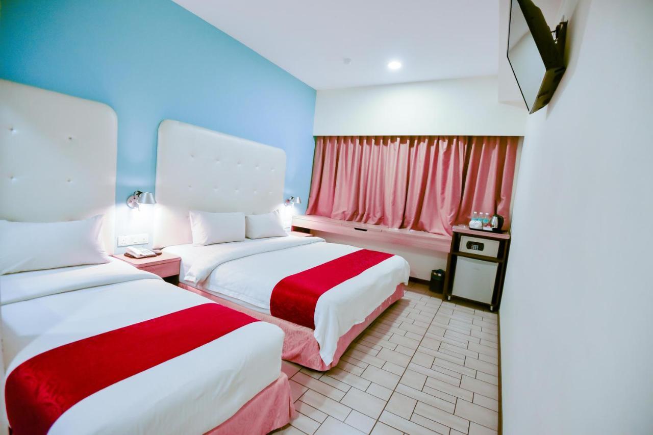 Lumut Suites מראה חיצוני תמונה